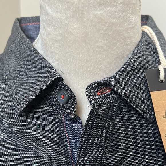 NWT Salute Women’s Long Sleeve Button Up Large - Picture 6 of 7